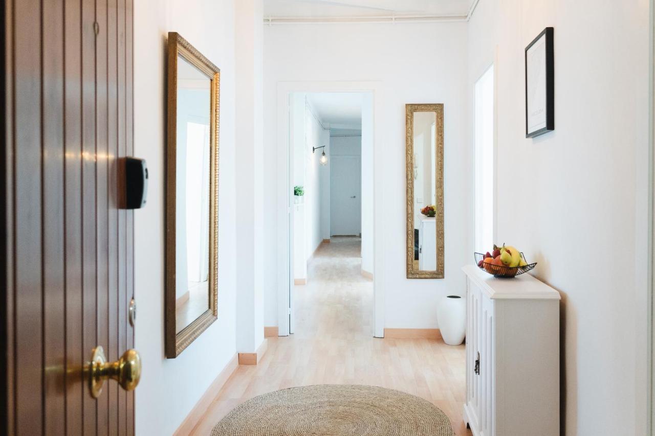 Sunny And Modern Apartment Ideal For Groups Βαρκελώνη Εξωτερικό φωτογραφία