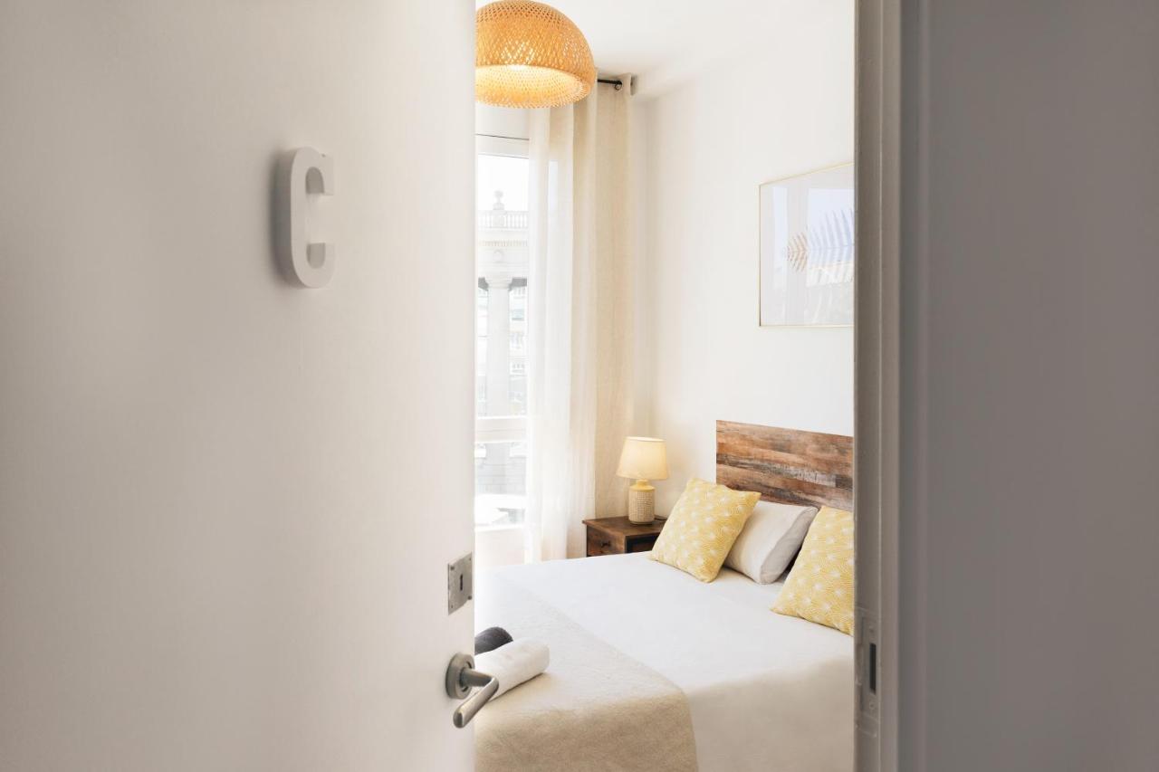 Sunny And Modern Apartment Ideal For Groups Βαρκελώνη Εξωτερικό φωτογραφία